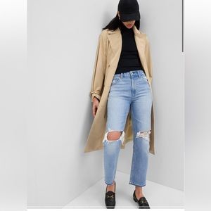 Hi-rise Cheeky Straight Leg Jean